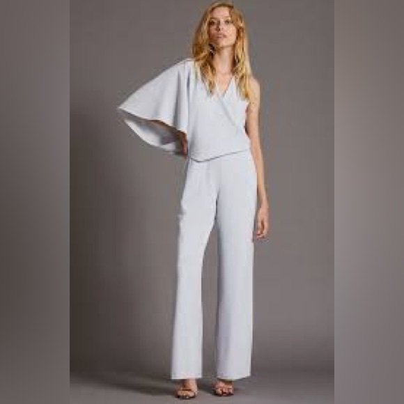 $150 NWT Halston Asymmetric one-shoulder Jumpsuit Sz 6 in Light Blue - Picture 1 of 5